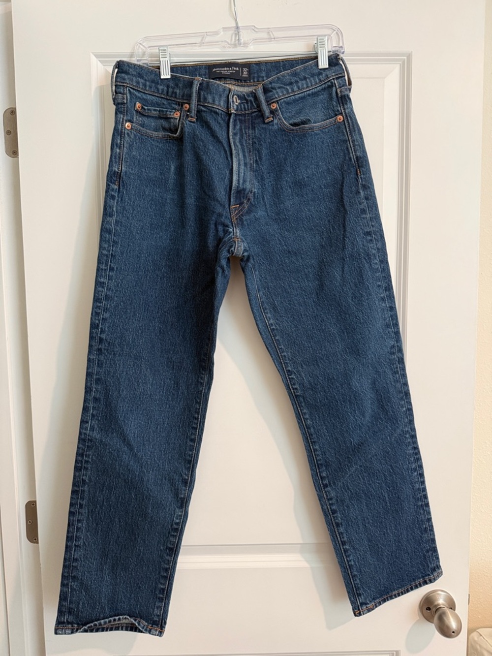 A&F Men’s Vintage Stretch Straight Leg Jeans 32 x 30